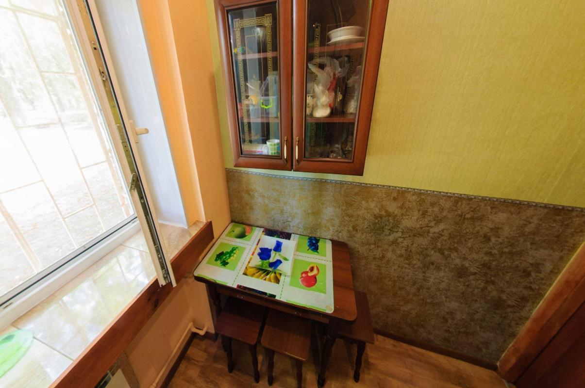 Yourhostel Svyatoshino Киев Екстериор снимка