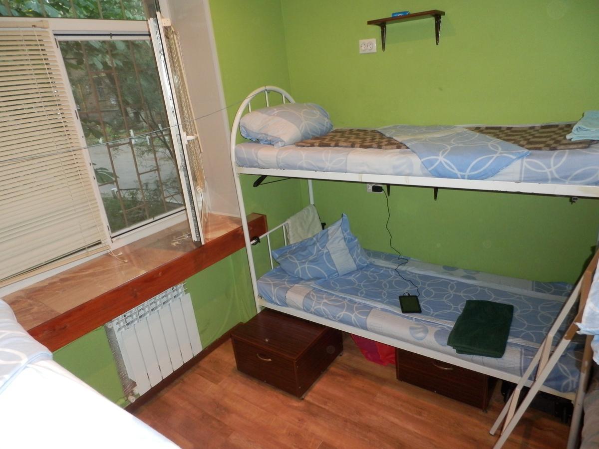 Yourhostel Svyatoshino Киев Екстериор снимка