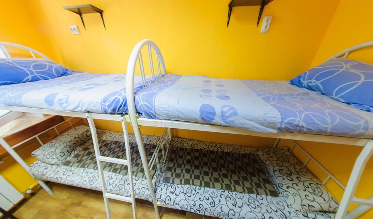Yourhostel Svyatoshino Киев Екстериор снимка