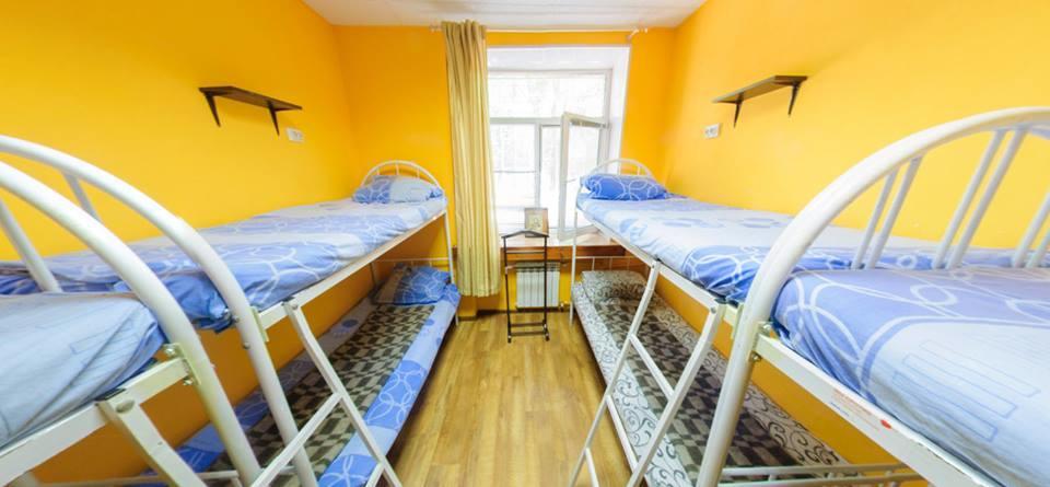 Yourhostel Svyatoshino Киев Екстериор снимка